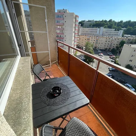 Cu Balcon * Brassó