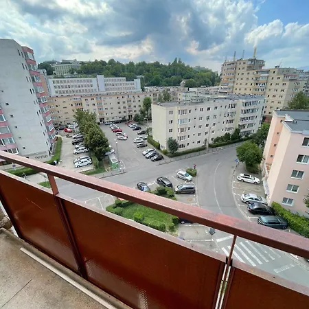 Cu Balcon Apartman