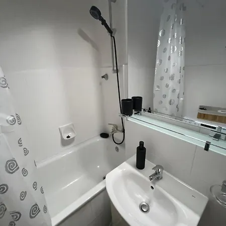 Apartman Cu Balcon